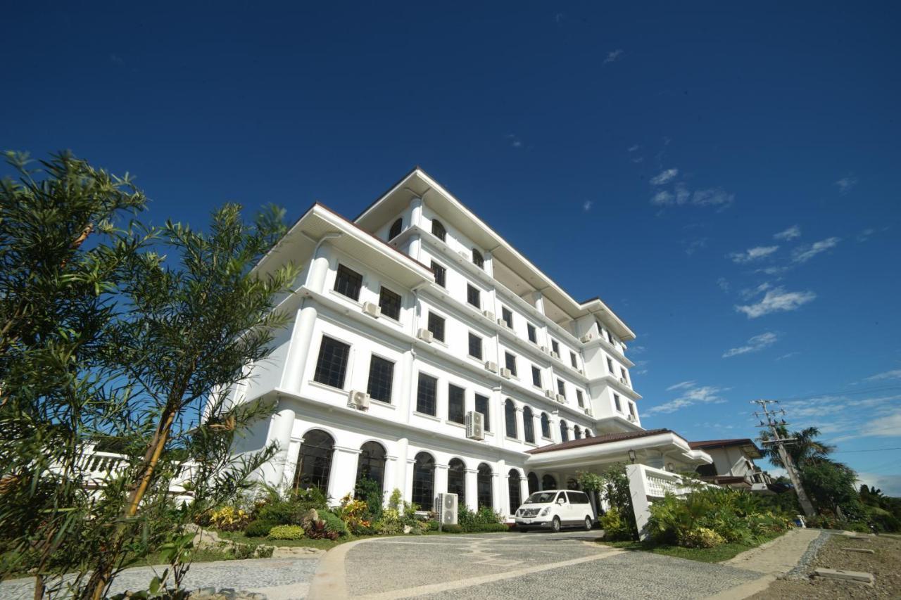 Isla De Oro Hotel Mamburao Kültér fotó